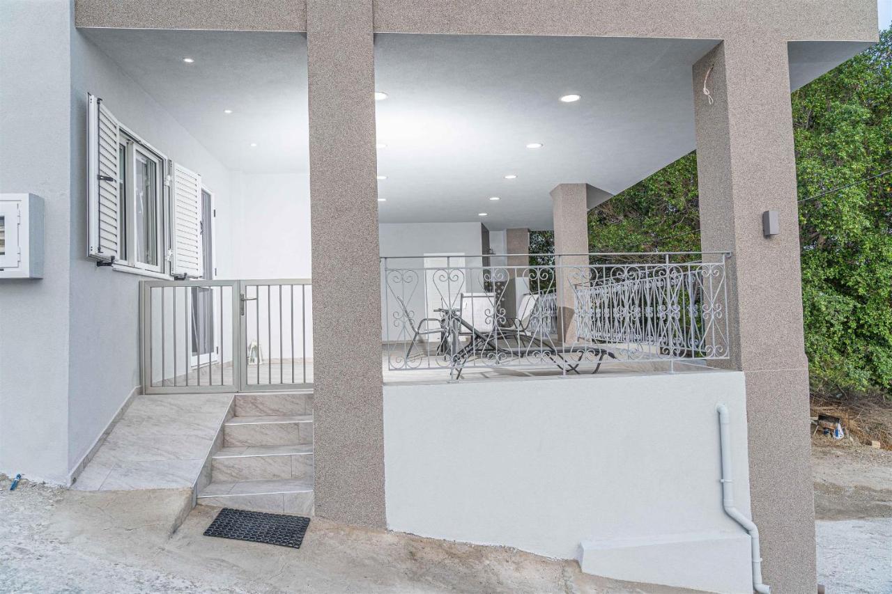Tzortzi'S Family Apartments กาลีลิเมเนส ภายนอก รูปภาพ